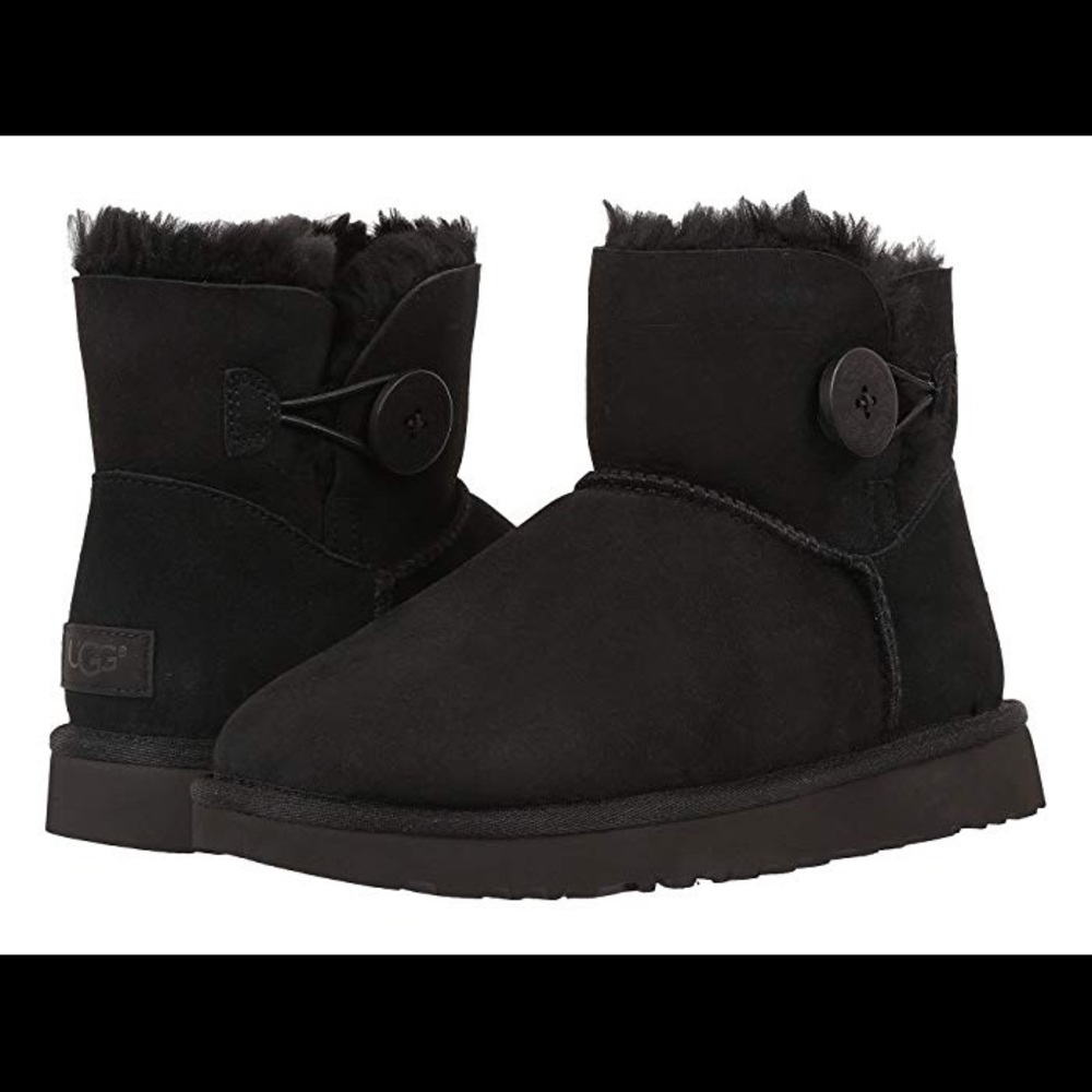 Mini Bailey Button Uggs